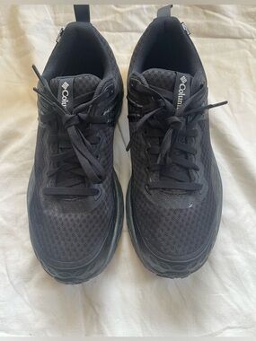 Columbia Outdry waterproof Black Mesh Running shoe women’s 9 or men’s 7.5